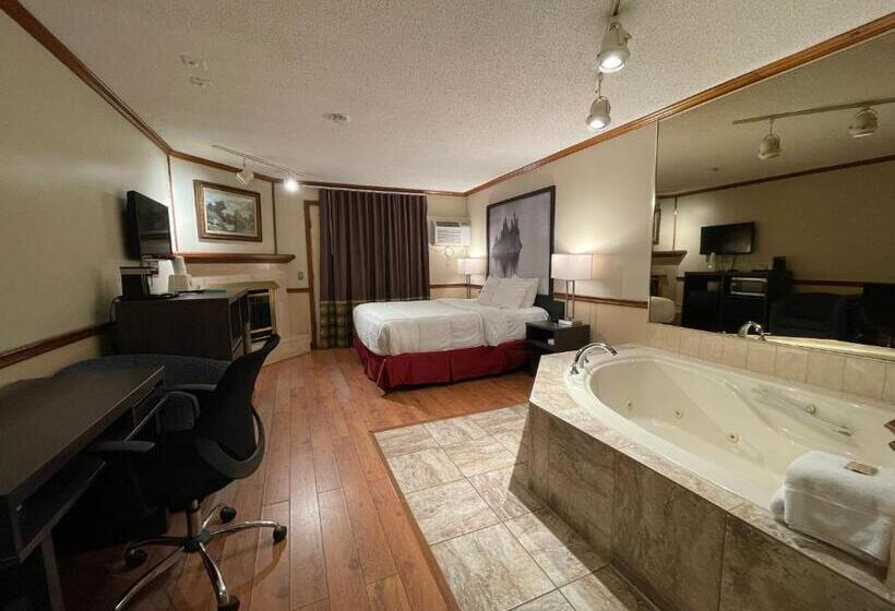 Люкс, Super 8 By Wyndham Gananoque   Country Squire Resort