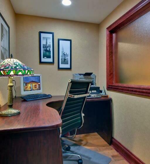 デラックスルーム, Holiday Inn Express Hotel & Suites Charlottetown, An Ihg