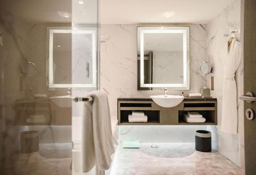اتاق کلاب, Hyatt Regency Metropolitan Chongqing