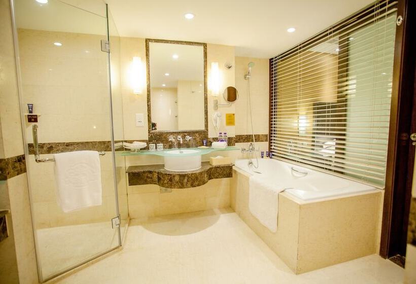 Люкс Повышенной Комфортности, Sunworld Dynasty Hotel Beijing Wangfujing