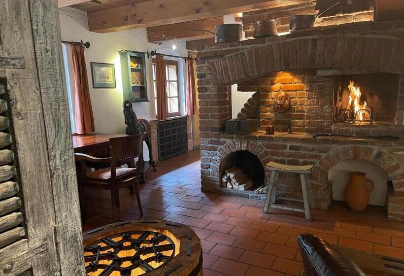 豪华房间, Romantik Hotel U Raka
