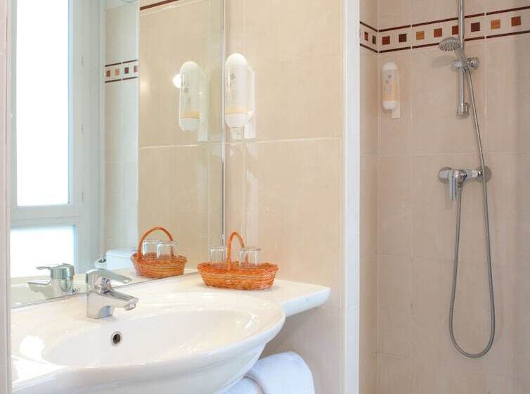 اتاق استاندارد, Champerret Elysees