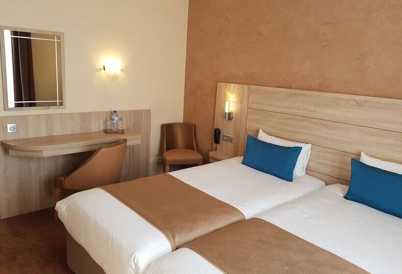 اتاق استاندارد, Champerret Elysees