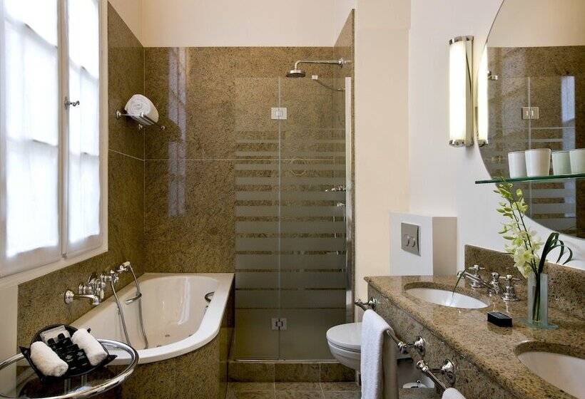 سوییت جونیور, D Aubusson