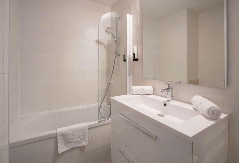 Номер Стандарт, Best Western Voiron Centre
