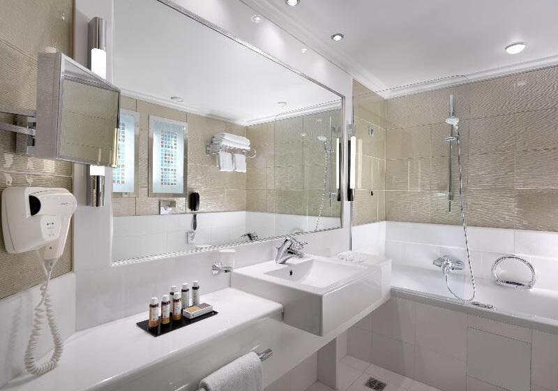 Номер Премиум, Crowne Plaza Athens City Centre, An Ihg