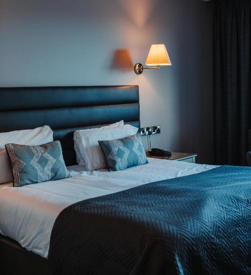Номер Стандарт Трехместный, Celtic Ross Hotel & Leisure Centre