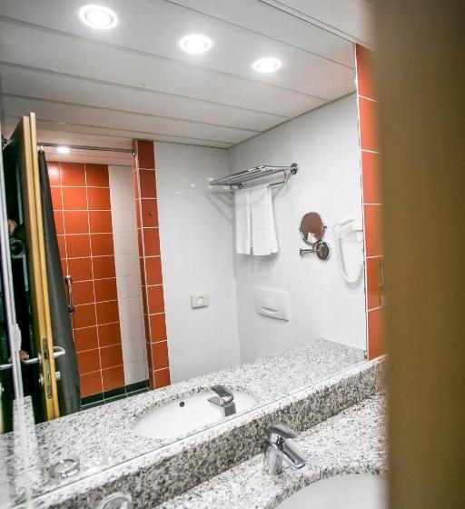 Номер Стандарт Трехместный, Lotus Therme Hotel & Spa