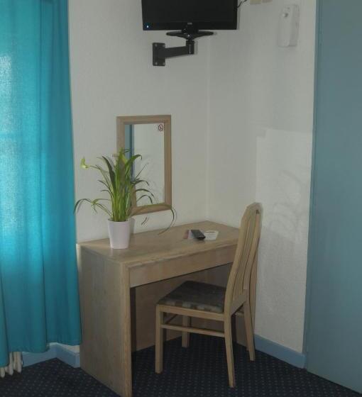 Номер Стандарт, Hôtel De La Poste