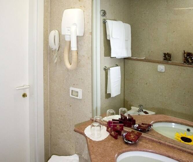 سوییت, Astoria Sure Hotel Collection By Best Western