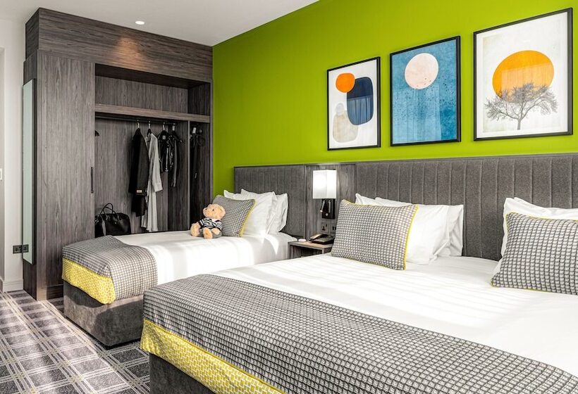 Семейный Номер, Plaza Hotel Tallaght