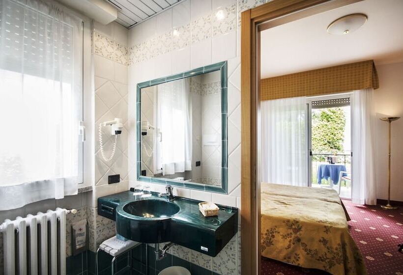 اتاق استاندارد یک نفره, Lido La Perla Nera