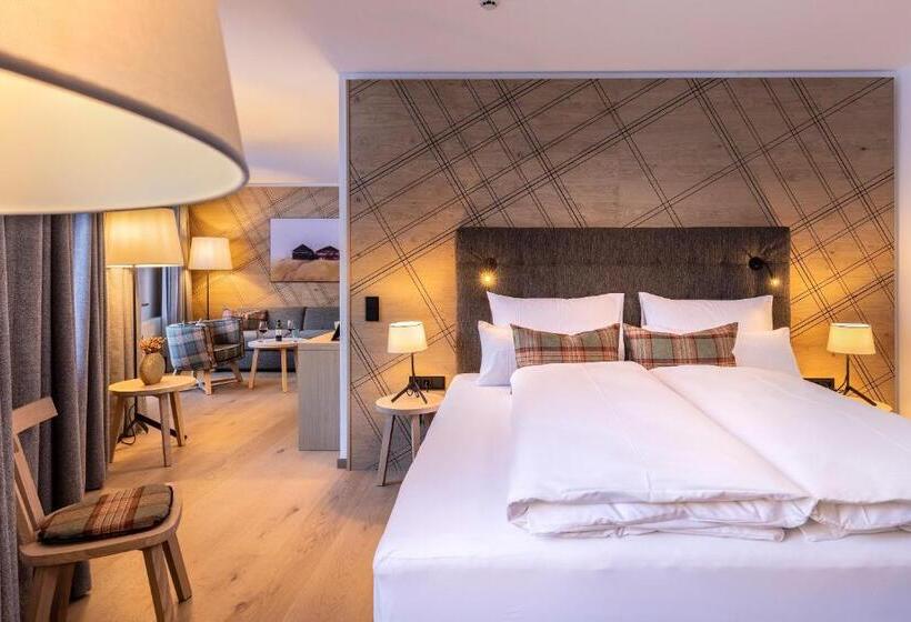 Полулюкс с Балконом, Defereggental Hotel & Resort