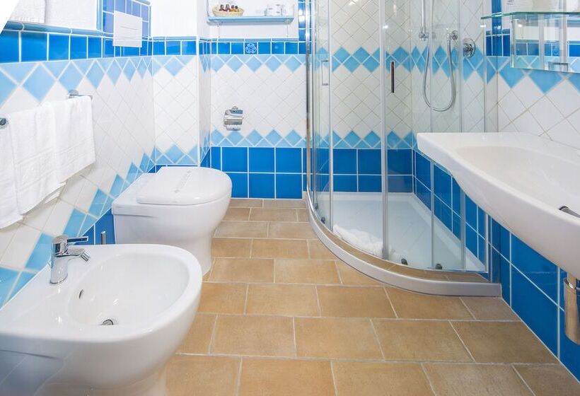 Economy Triple Room, Colonna San Marco