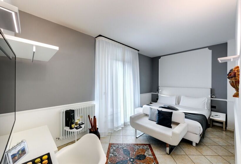 スーペリアールーム, Metropolitan