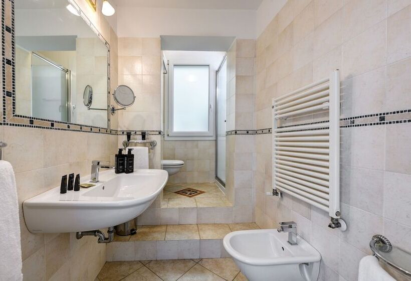 スーペリアールーム, Metropolitan