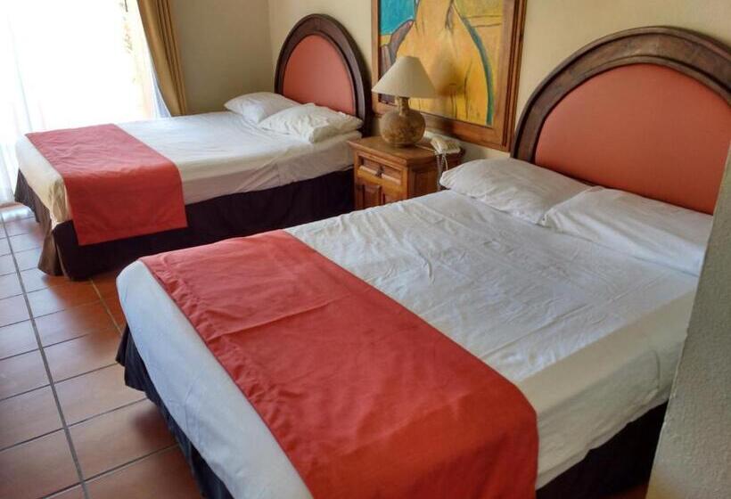 اتاق خانوادگی, Club Cantamar Beach Hotel & Marina