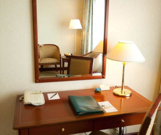 اتاق لوکس با چشم‌انداز دریا, Gurney Bay Hotel, A Parkroyal Partner