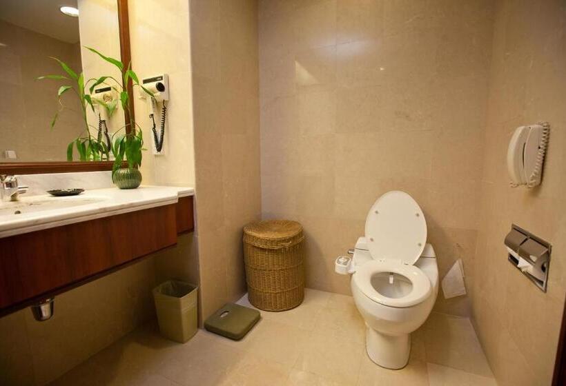 اتاق سوپریور با تخت بزرگ, Gurney Bay Hotel, A Parkroyal Partner