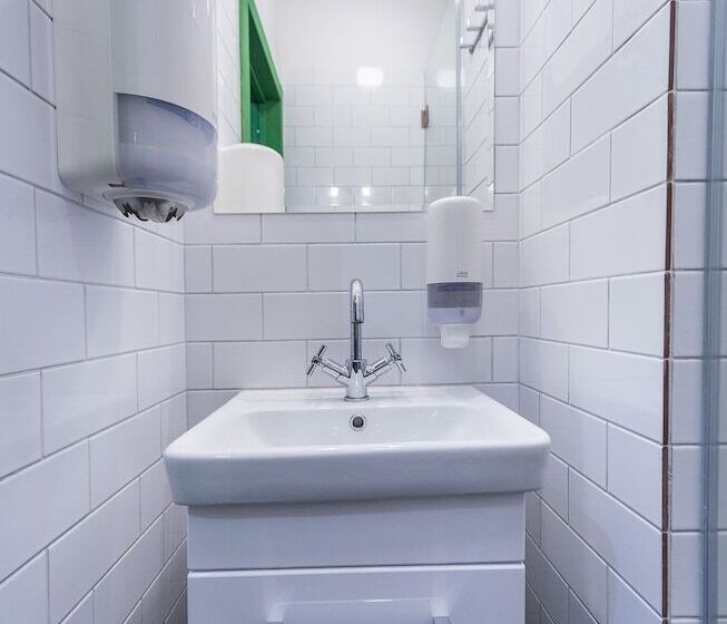 Номер Стандарт Совместная Ванная, Icon Hostel