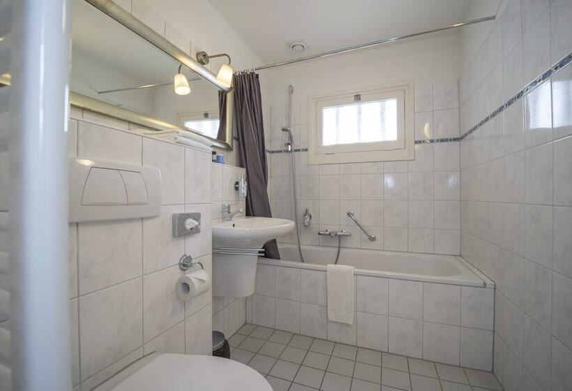 Номер Комфорт, Fletcher Hotel Apeldoorn
