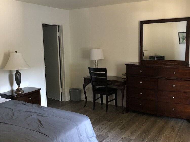 Номер Базовый Двуспальная Кровать, King Lodge Motel