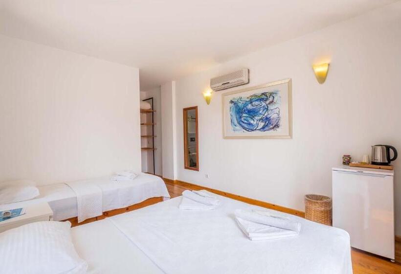 3 Bett Standardzimmer Gartenblick, Luna Kaş