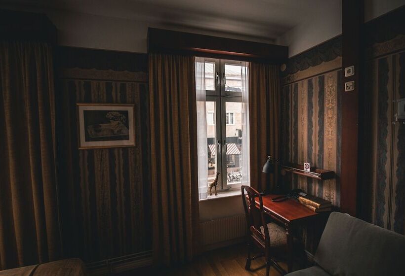 高级大房间, Mojo Hotell
