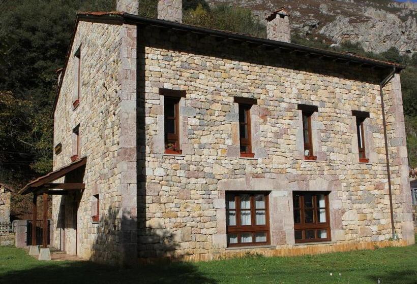 스탠다드 트리플 룸, Albergue Cabrales   Hostel