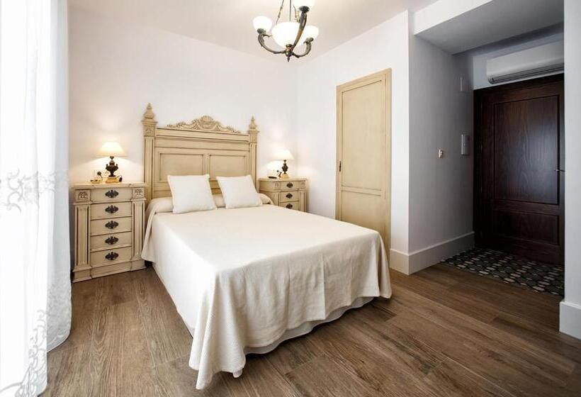 Номер Deluxe, Nuevo Monteftur