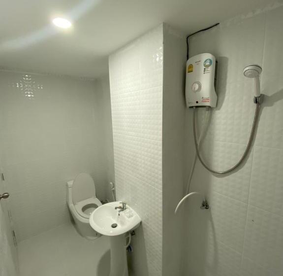Standardzimmer mit Balkon, Tanyaporn House
