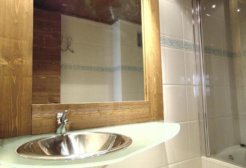 Апартаменты 1 Спальня, Hostal Piteus