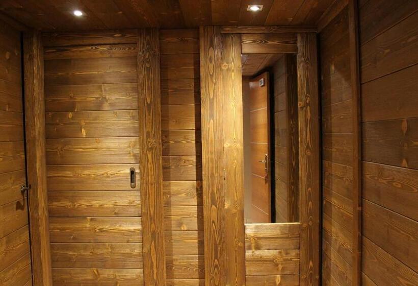 Апартаменты 2 Спальни, Hostal Piteus