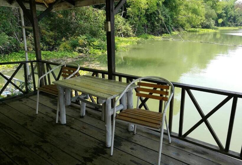 リバービュースーペリアールーム, River Marina Resort
