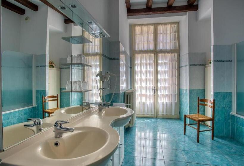 חדר סטנדרט לארבעה, Noreli B&b