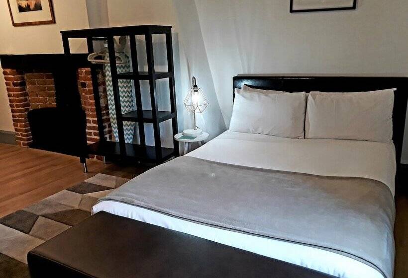 スーペリアスタジオ, Rioshouse George Inn