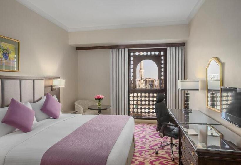 اتاق دلوکس با تخت کینگ و چشم‌انداز, Intercontinental Dar Al Iman Madinah, An Ihg