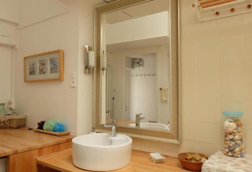 Люкс 2 Спальни, B&b Le Patio En Ville   Chambres D Hôtes