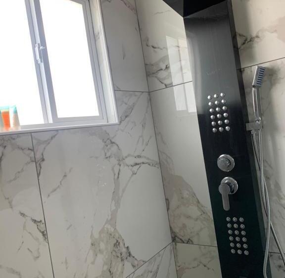 带1个卧室的顶楼公寓, Paradise Inn