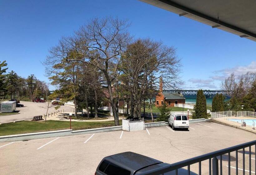 Номер Стандарт, Riviera Motel
