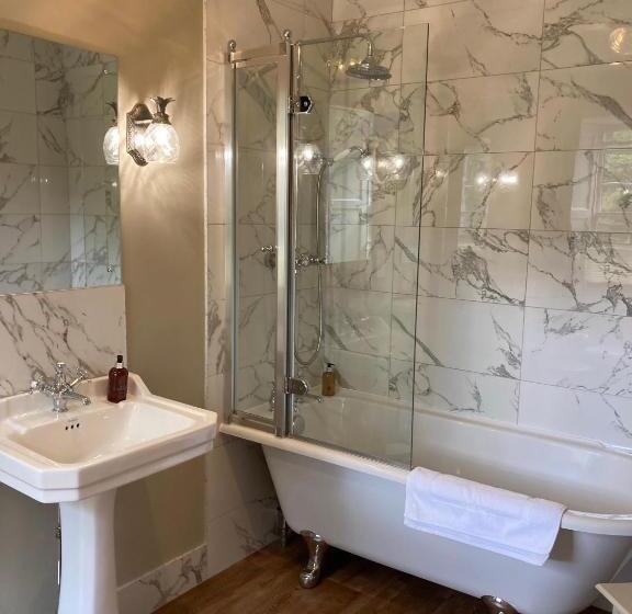 חדר משפחתי, Bedrule Old Manse B&b