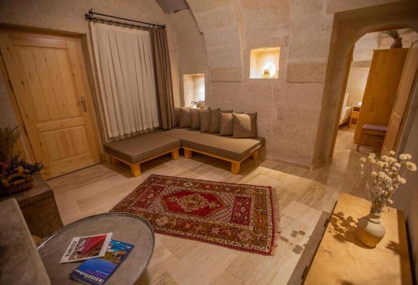 جناح, Maze Of Cappadocia