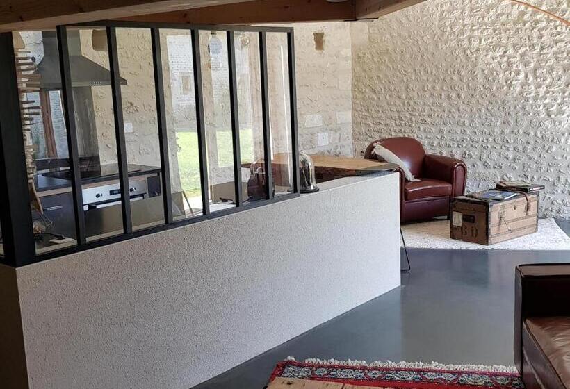 Студия Deluxe, Les Hauts De Chalonne
