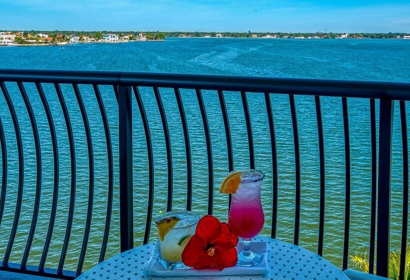 سوئیت 2 خوابه, Fusion Resort Waterfront Suites