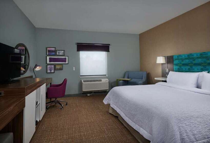 Номер Стандарт, Hampton Inn By Hilton Burley