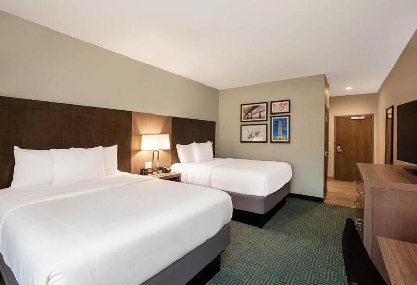 Номер Стандарт Адаптированный для Инвалидов, La Quinta Inn & Suites By Wyndham Lafayette Oil Center