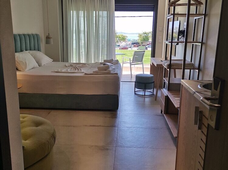 Номер Deluxe Вид на Море, Thetis Boutique Apartments