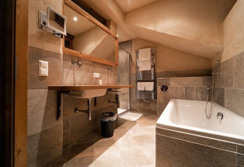 침실 2개 디럭스 아파트, Chalet Alpin