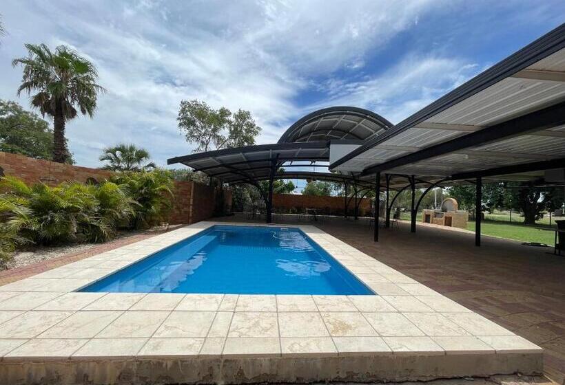 클래식 룸, Jumbuck Motor Inn   Pool   Pet Friendly Section   King Beds