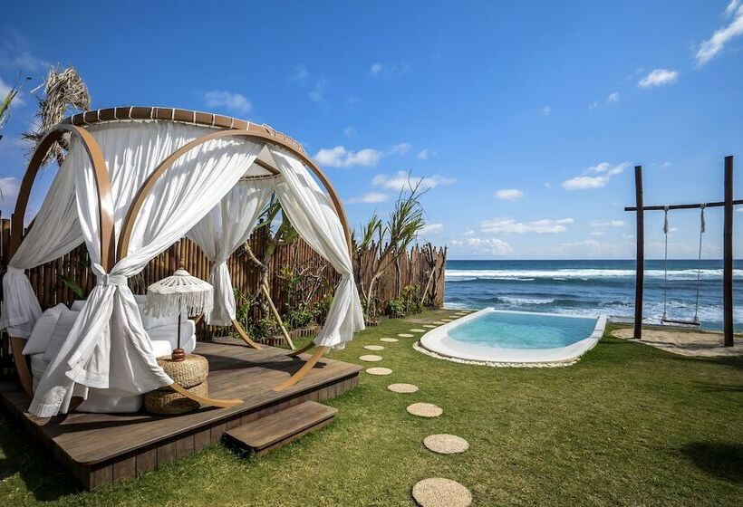 چادر با خدمات رفاهی استاندارد, Bubble Hotel Bali Nyang Nyang   Glamping
